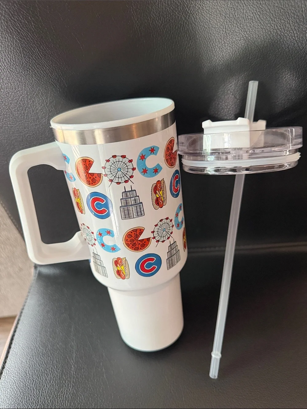 Chicago-Themed White Travel Tumbler with Straw